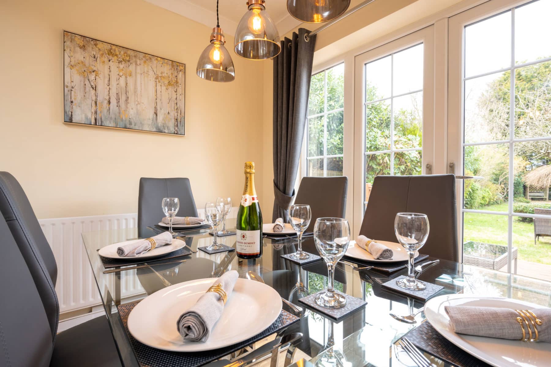 Exclusive Short Stays - Your Luxury Home Away From Home